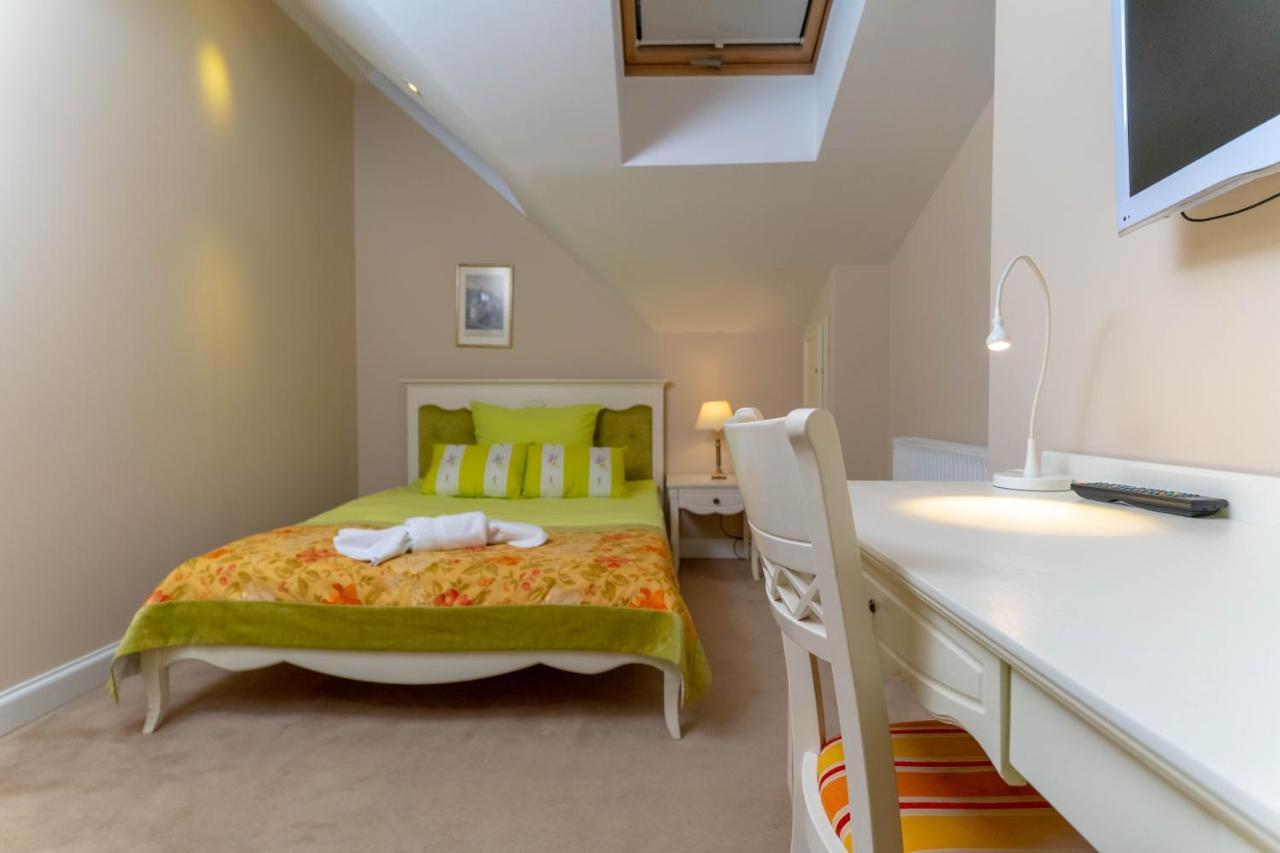 Resovia Residence Hotel*** Rzeszow Luaran gambar