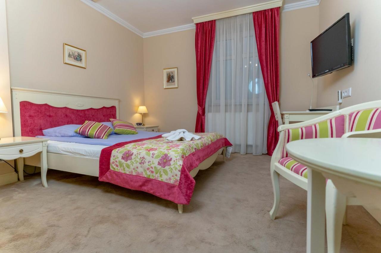 Resovia Residence Hotel*** Rzeszow Luaran gambar