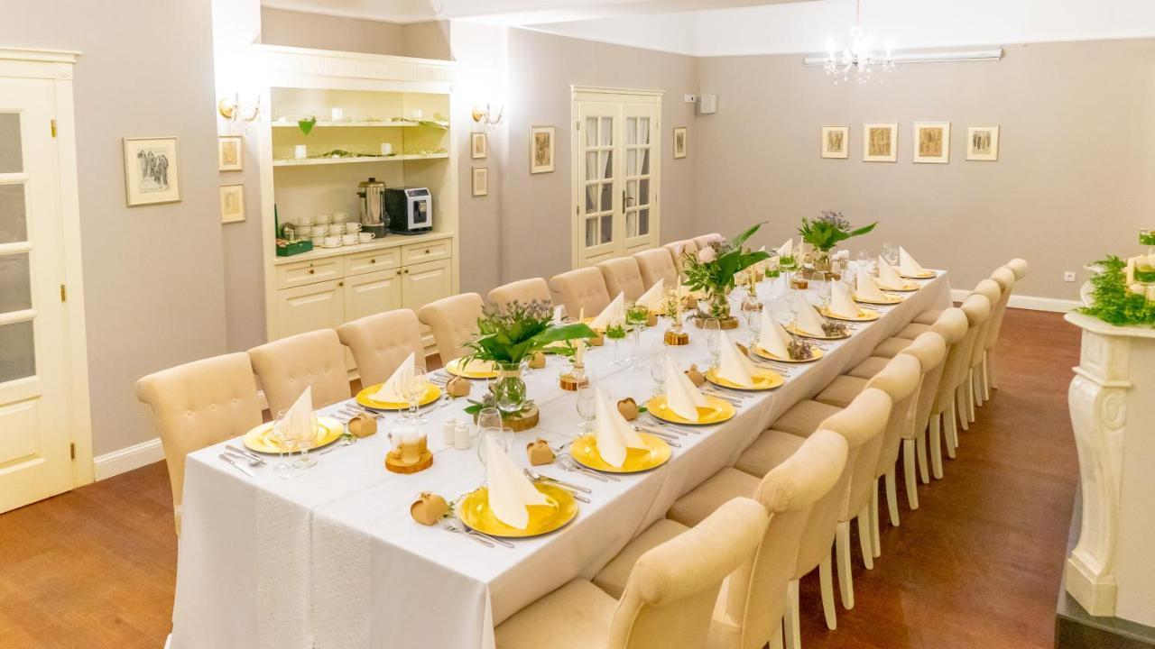Resovia Residence Hotel*** Rzeszow Luaran gambar