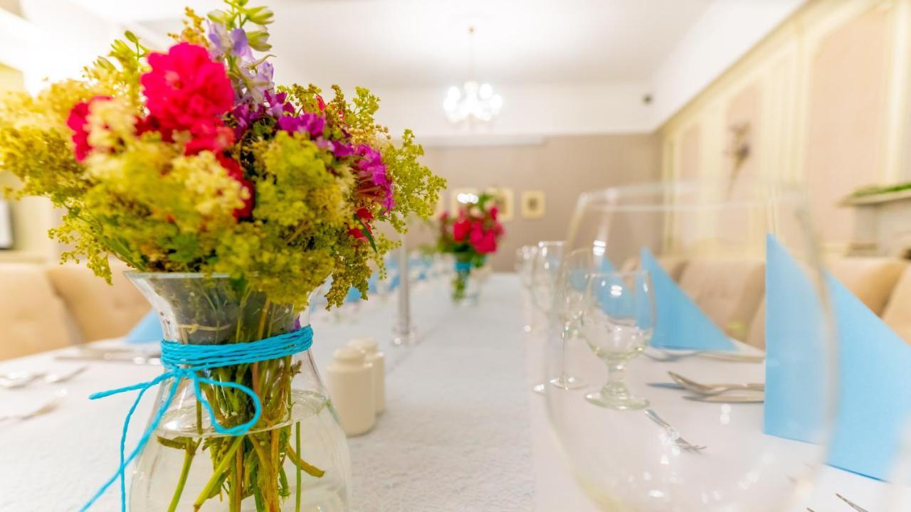 Resovia Residence Hotel*** Rzeszow Luaran gambar