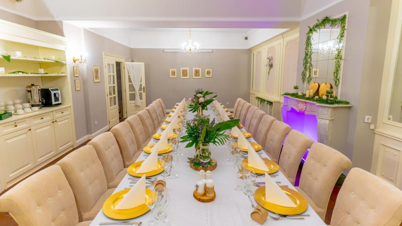 Resovia Residence Hotel*** Rzeszow Luaran gambar